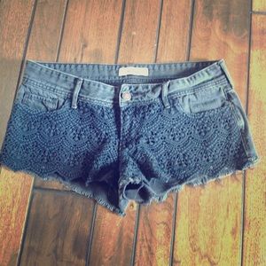Hollister washed black jean shorts. Size 11 (30)